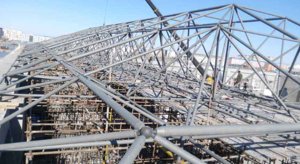 河北细数网架装配中抉择应用钢结构对室第的优势